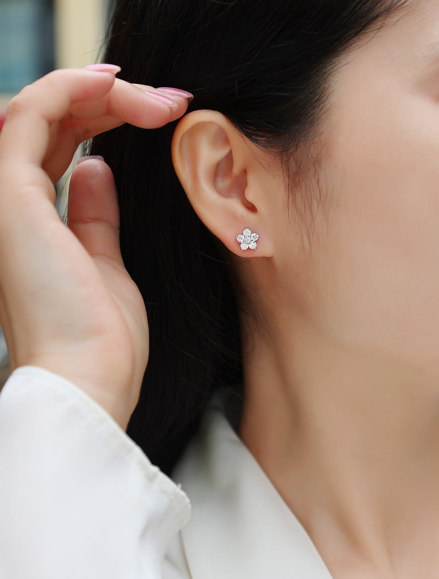 Paris Flower - Fashionable And Luxurious Diamond