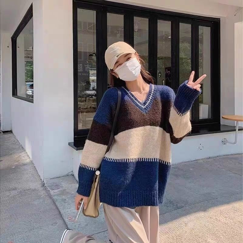 Women's V-neck Loose Color Matching Design Knitted Sweater