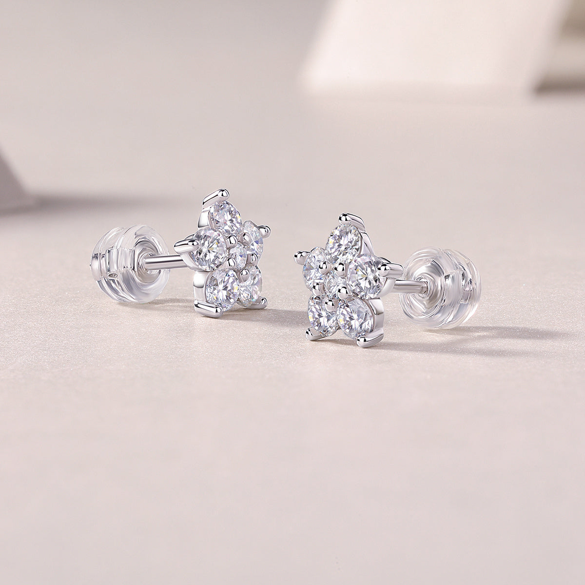 Paris Flower - Fashionable And Luxurious Diamond